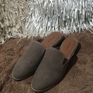Tans slip on shoes